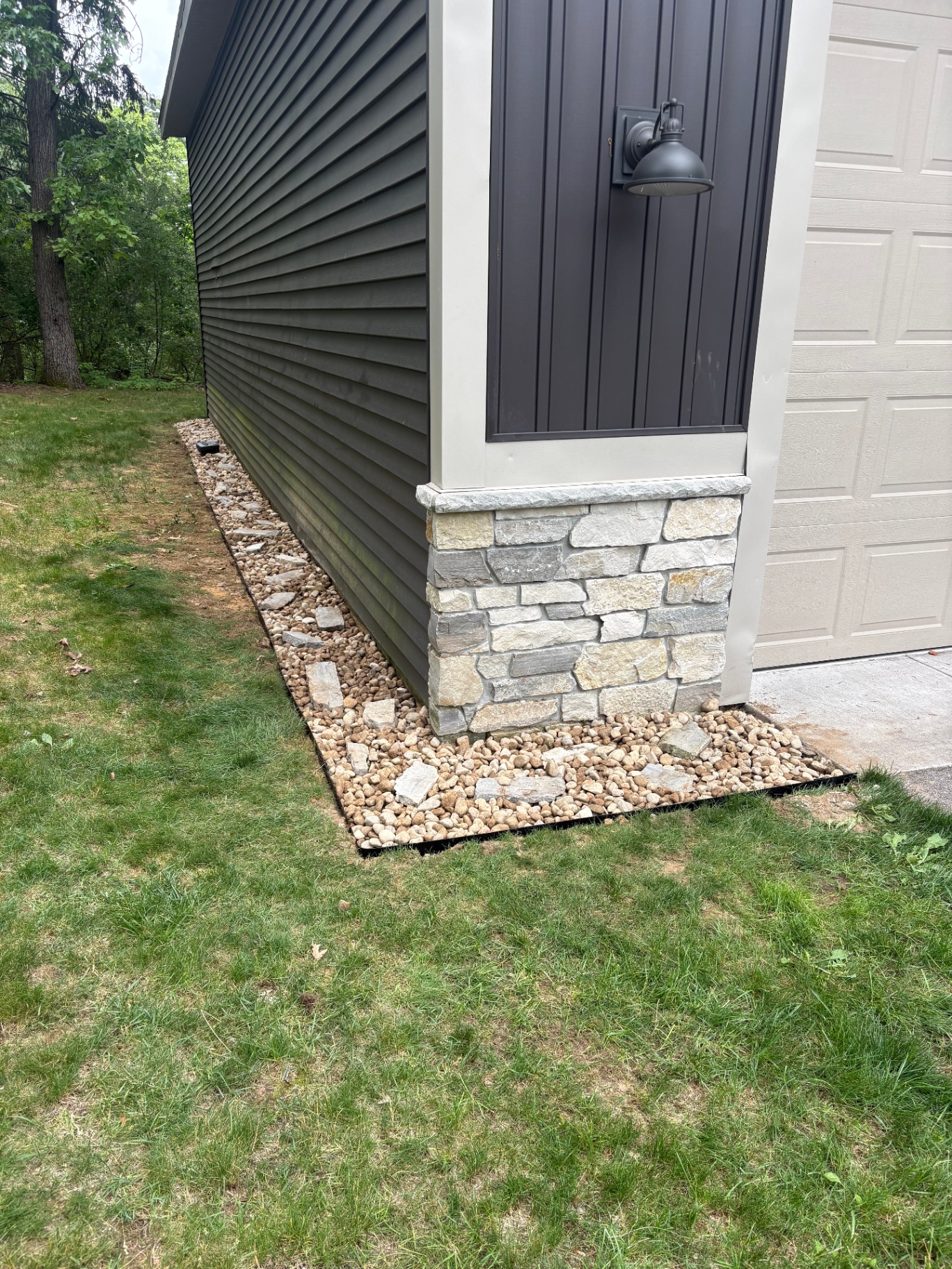 Stone Drainage Border